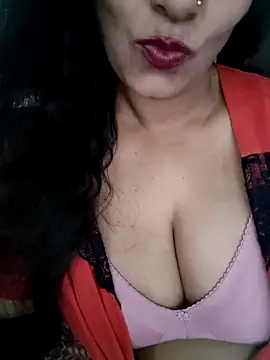 Deepa Sharma143 online show from 04/28/26, 01:59
