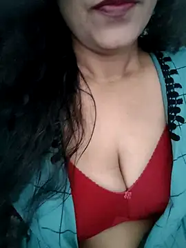 Deepa Sharma143 online show from 05/04/26, 02:07