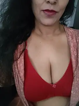 Deepa Sharma143 online show from 06/19/26, 01:43