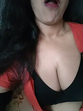 Deepa Sharma143 online show from 06/21/26, 02:03
