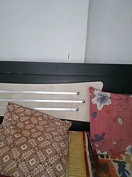 Deepa Sharma143 online show from 06/23/26, 01:25