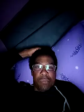 Snapshot of estrogeni chatting on 03/05/26, 10:06 estrogeni online show from 03/05/26, 10:06