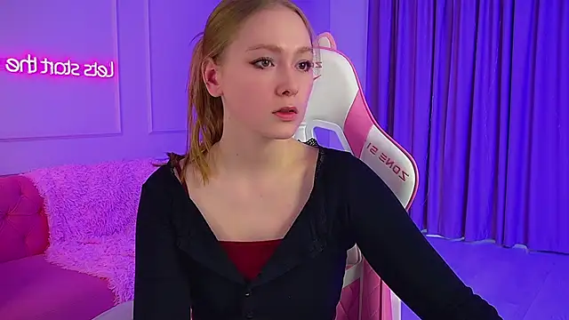 AgataFoxley online show from 02/23/26, 06:22