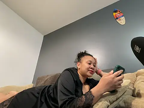 MILF Stephanie online show from 05/13/26, 11:40