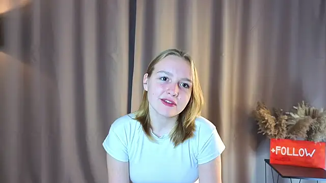 Snapshot of VinnieSerrano chatting on 09/13/25, 02:06 VinnieSerrano online show from 09/13/25, 02:06