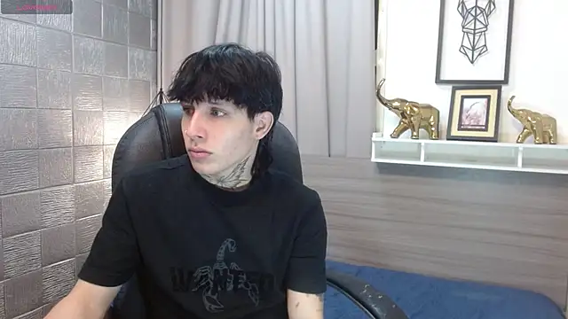 Iantwink18 online show from 11/06/25, 05:47