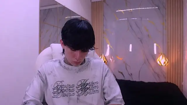 Iantwink18 online show from 03/12/26, 05:02