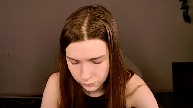 AliceCUNTach online show from 12/04/25, 05:06