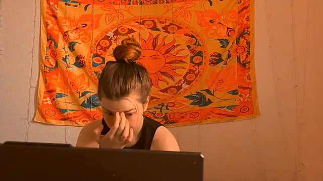 Snapshot of AliceCUNTach chatting on 03/27/26, 05:13 AliceCUNTach online show from 03/27/26, 05:13