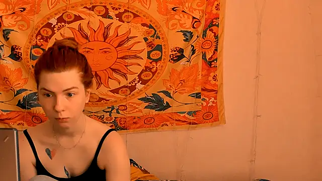 Snapshot of AliceCUNTach chatting on 05/17/26, 05:05 AliceCUNTach online show from 05/17/26, 05:05