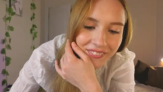 Vegas V online show from 09/13/25, 02:39