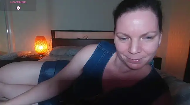 aussiepeaches online show from 03/10/25, 11:32