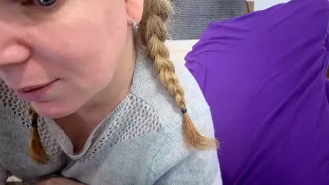 aussiepeaches online show from 06/09/26, 04:46