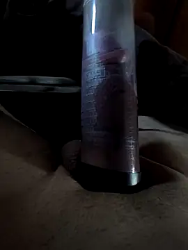 Snapshot of El_Andres_1 chatting on 10/26/25, 11:49 El Andres 1 online show from 10/26/25, 11:49