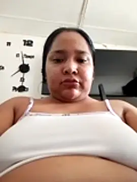 Angelly ricura online show from 06/17/26, 05:47