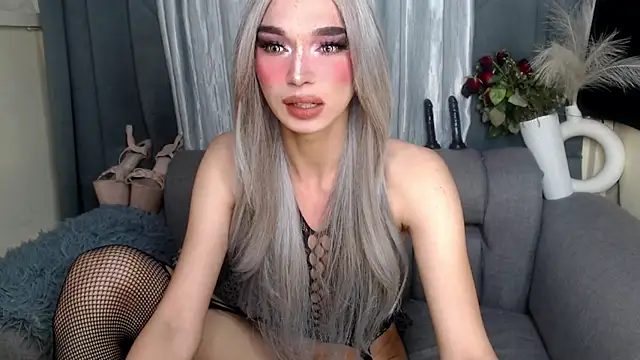 Snapshot of MISTRESSMonica_xxx chatting on 10/13/25, 08:42 MISTRESSMonica xxx online show from 10/13/25, 08:42