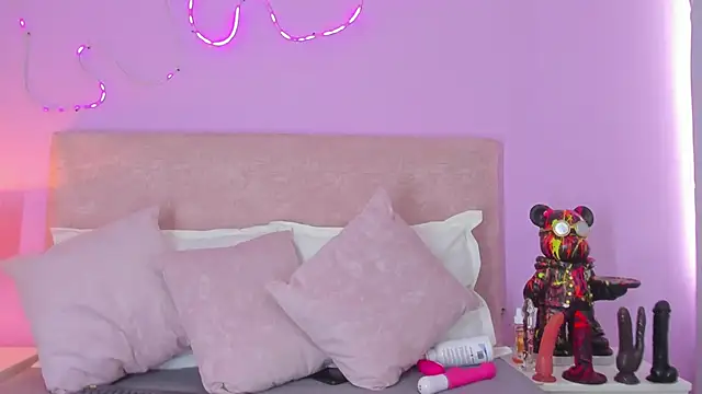 EmaRae1499 online show from 01/06/26, 07:50