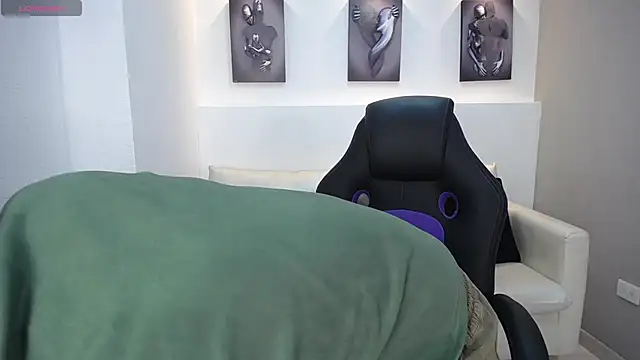 Cady Hot online show from 12/16/25, 08:25