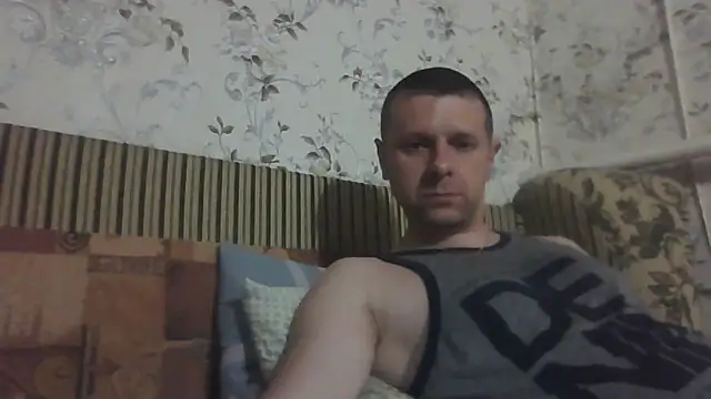 Snapshot of nedstark12 chatting on 06/06/26, 09:30 nedstark12 online show from 06/06/26, 09:30