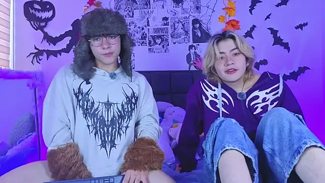 Snapshot of Vamps_Lovers chatting on 10/18/25, 02:07 Vamps Lovers online show from 10/18/25, 02:07