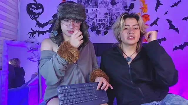 Snapshot of Vamps_Lovers chatting on 10/24/25, 01:18 Vamps Lovers online show from 10/24/25, 01:18