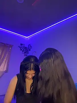 Ashley and Zoe online show from 05/09/26, 02:22