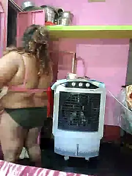 Snapshot of hotbhabhi011 chatting on 10/11/25, 03:50 hotbhabhi011 online show from 10/11/25, 03:50