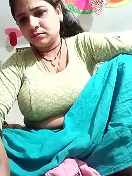 Snapshot of Rani_sahiba chatting on 05/12/26, 05:43 Rani sahiba online show from 05/12/26, 05:43