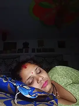 Snapshot of Rani_sahiba chatting on 05/29/26, 09:35 Rani sahiba online show from 05/29/26, 09:35