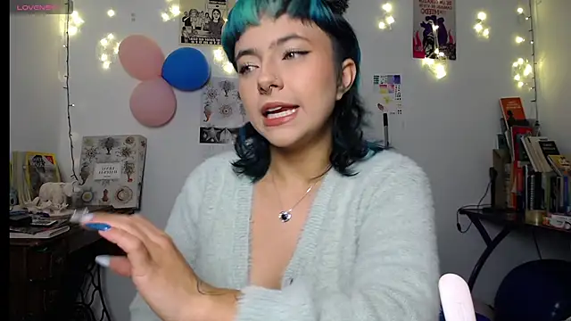 AlmaNanax online show from 12/18/25, 01:11