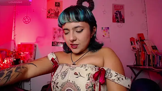 Snapshot of AlmaNanax chatting on 01/12/26, 06:51 AlmaNanax online show from 01/12/26, 06:51