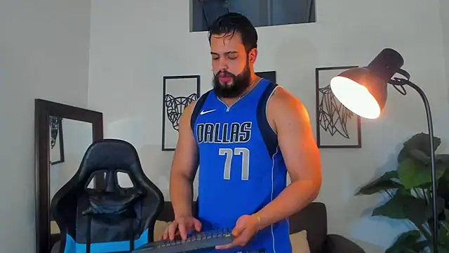 Justin kingX7 online show from 06/18/26, 06:02