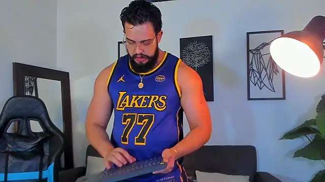 Justin kingX7 online show from 06/22/26, 05:26
