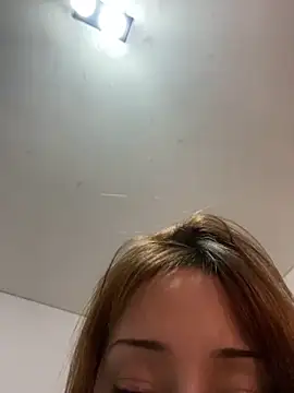 Snapshot of tunenahott chatting on 06/27/26, 10:59 tunenahott online show from 06/27/26, 10:59