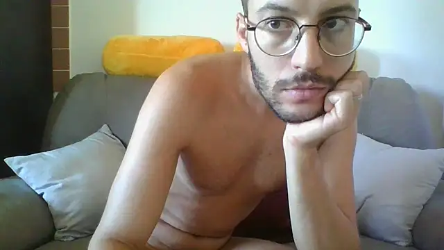 Amicisegreti online show from 09/18/25, 06:15