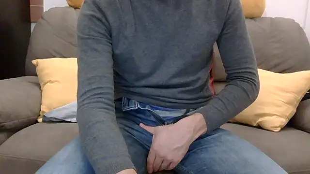 Amicisegreti online show from 11/30/25, 09:08