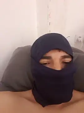 Snapshot of Elcurvo69 chatting on 10/31/25, 11:39 Elcurvo69 online show from 10/31/25, 11:39