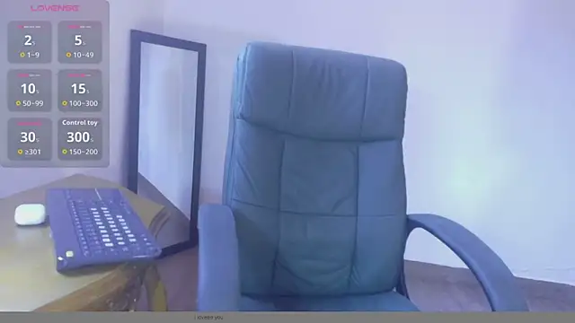 Snapshot of Olivia11_ chatting on 02/12/26, 01:50 Olivia11 online show from 02/12/26, 01:50