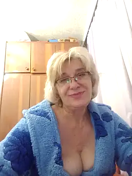 52MiaLove02 online show from 12/20/25, 08:05