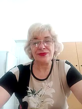 Snapshot of 52MiaLove02 chatting on 05/07/26, 04:51 52MiaLove02 online show from 05/07/26, 04:51