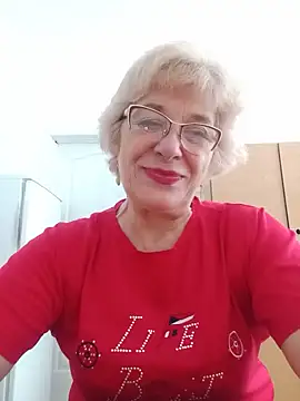 Snapshot of 52MiaLove02 chatting on 05/29/26, 05:05 52MiaLove02 online show from 05/29/26, 05:05