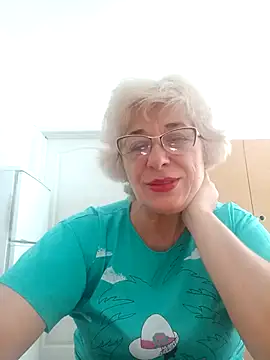 Snapshot of 52MiaLove02 chatting on 06/23/26, 04:43 52MiaLove02 online show from 06/23/26, 04:43