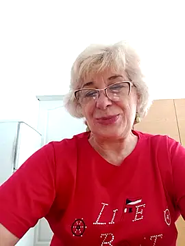 Snapshot of 52MiaLove02 chatting on 06/25/26, 05:12 52MiaLove02 online show from 06/25/26, 05:12