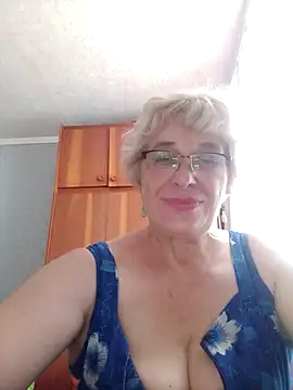 Snapshot of 52MiaLove02 chatting on 07/19/26, 08:18 52MiaLove02 online show from 07/19/26, 08:18