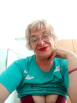Snapshot of 52MiaLove02 chatting on 07/27/26, 09:16 52MiaLove02 online show from 07/27/26, 09:16