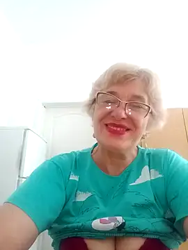 Snapshot of 52MiaLove02 chatting on 07/28/26, 04:41 52MiaLove02 online show from 07/28/26, 04:41
