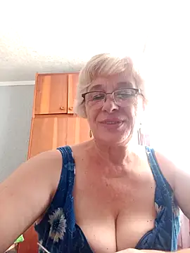 Snapshot of 52MiaLove02 chatting on 07/28/26, 03:08 52MiaLove02 online show from 07/28/26, 03:08