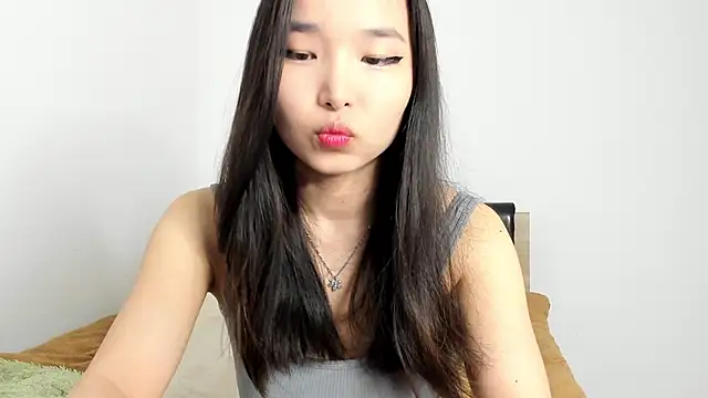 Soyun Mia online show from 01/07/26, 04:53