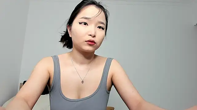 Snapshot of Soyun_Mia chatting on 06/27/26, 01:28 Soyun Mia online show from 06/27/26, 01:28