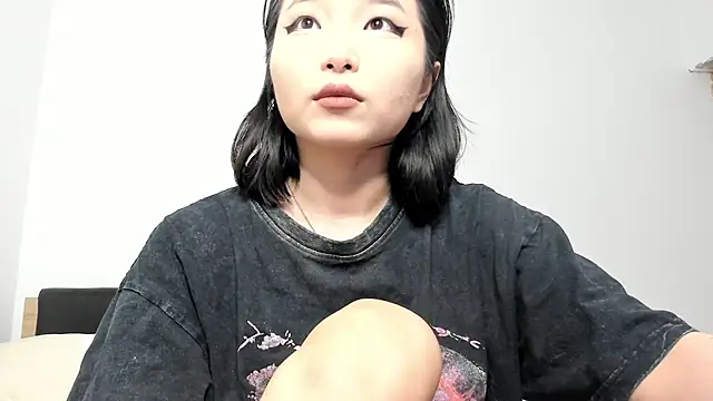 Snapshot of Soyun_Mia chatting on 07/31/26, 03:44 Soyun Mia online show from 07/31/26, 03:44